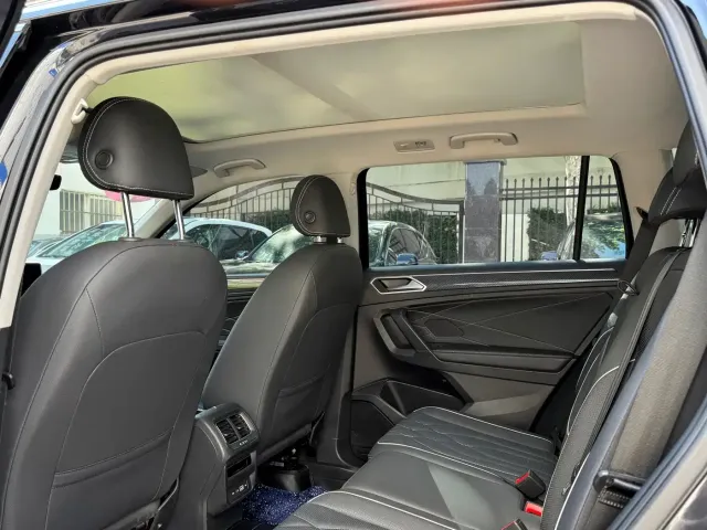 Volkswagen Tiguan L — Фото автомобиля 12