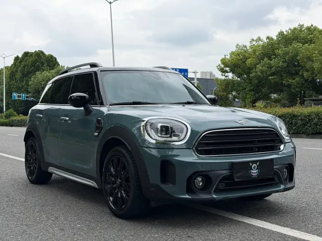MINI Countryman — Фото автомобиля 3
