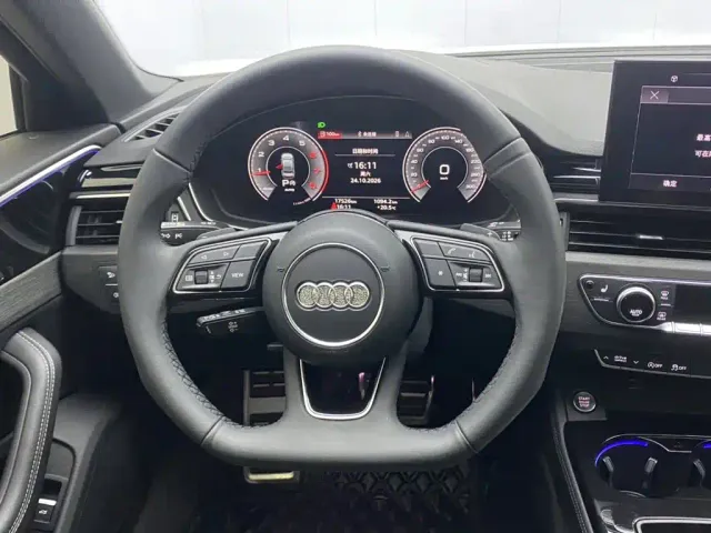 Audi A4L — Фото автомобиля 14