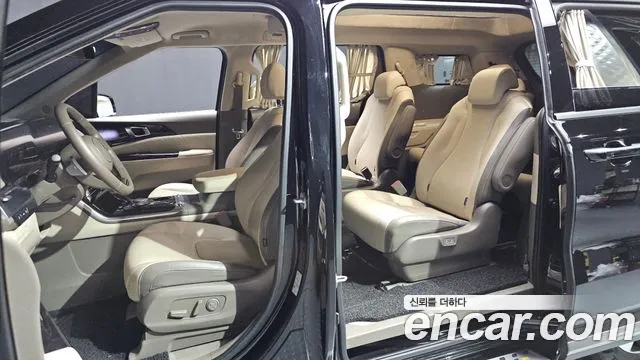 Kia Carnival 4th Gen — Фото автомобиля 11