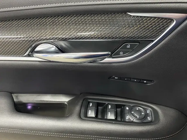 Cadillac XT5 — Фото автомобиля 18
