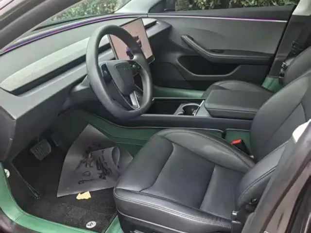 Tesla Model 3 — Фото автомобиля 4