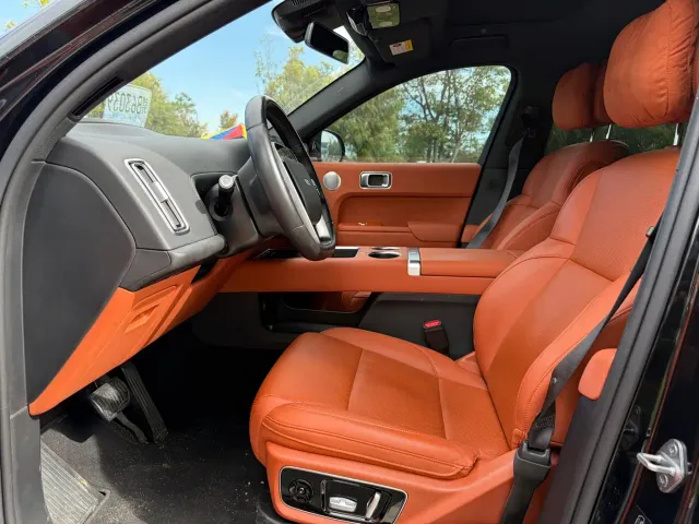 Li Auto L7 — Фото автомобиля 6