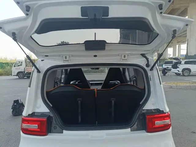 Wuling Hongguang Mini EV — Фото автомобиля 18