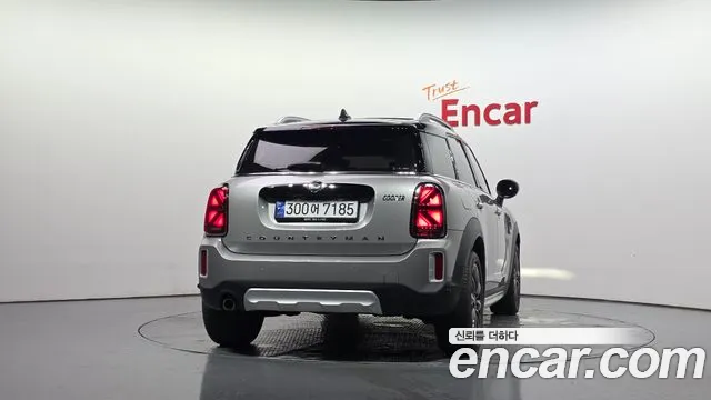 Mini Countryman — Фото автомобиля 4