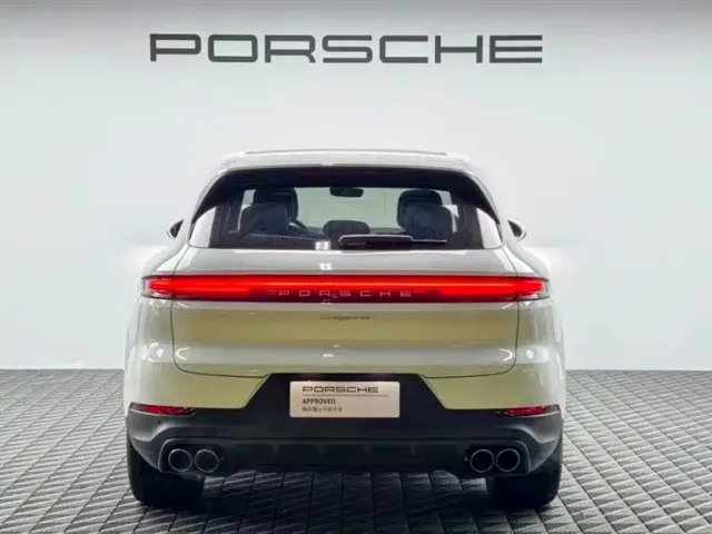 Porsche Cayenne — Фото автомобиля 4