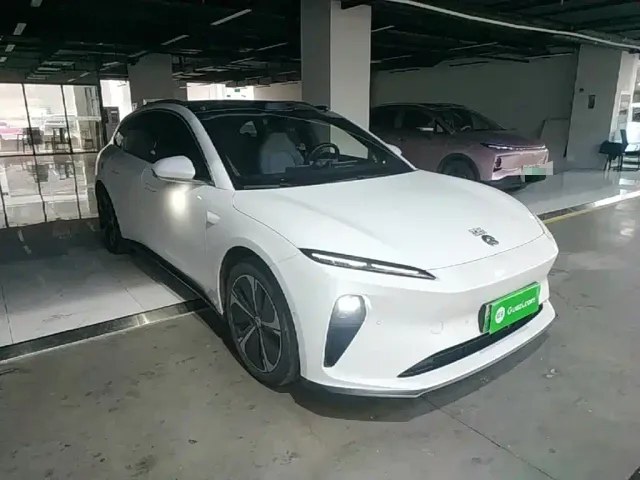 Nio ET5 Touring — Фото автомобиля 3