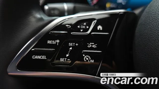 Mercedes-Benz E-Class — Фото автомобиля 30