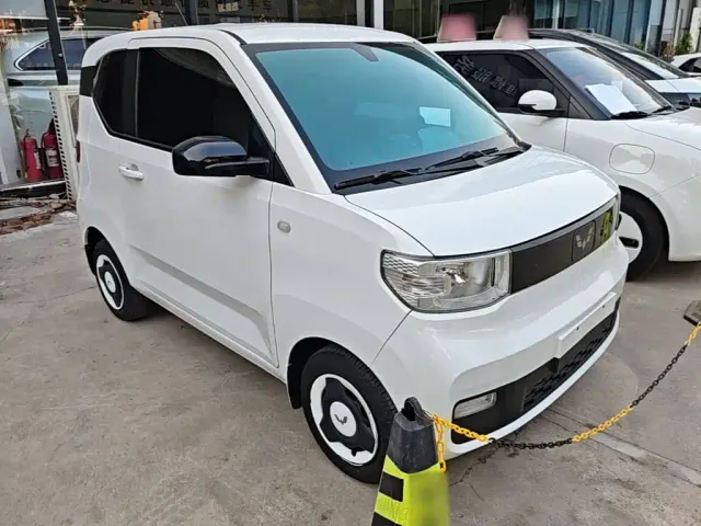 Wuling Hongguang Mini EV — Фото автомобиля 3