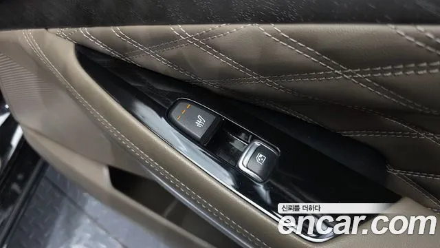 Kia K8 K8 Hybrid — Фото автомобиля 27