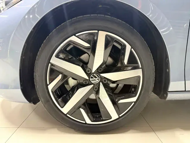 Volkswagen Lamando — Фото автомобиля 21