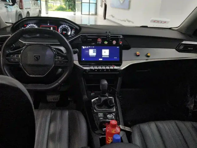 Peugeot 408 — Фото автомобиля 12