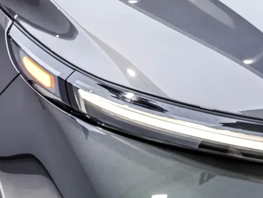 Li Auto Li L8 2025 Max Smart Renewal Edition — Фото автомобиля 20