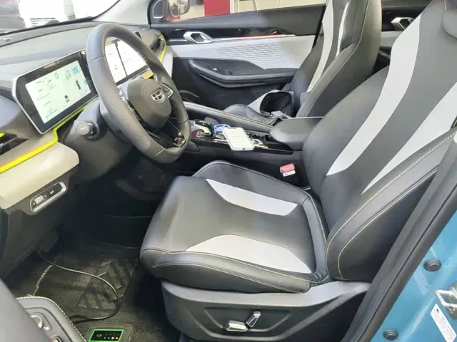 Geely Binyue — Фото автомобиля 14