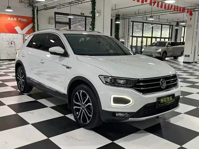 Volkswagen T-Roc — Фото автомобиля 3