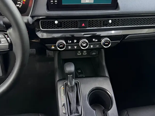 Honda Civic — Фото автомобиля 14