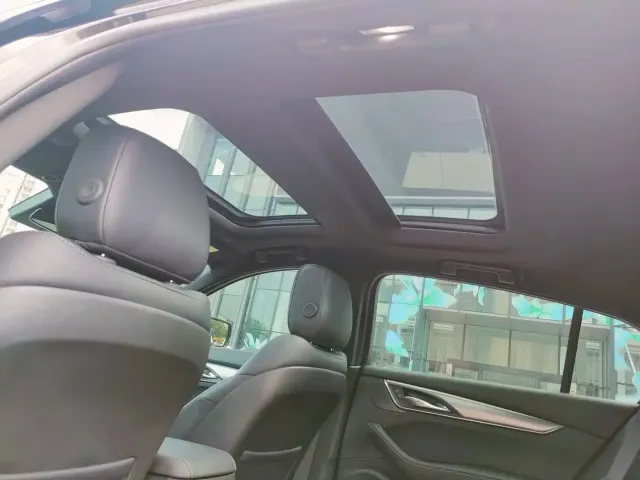 Cadillac CT5 — Фото автомобиля 30