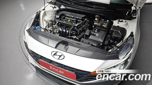 Hyundai Avante CN7 — Фото автомобиля 9