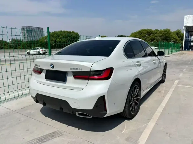 BMW 3 Series — Фото автомобиля 9