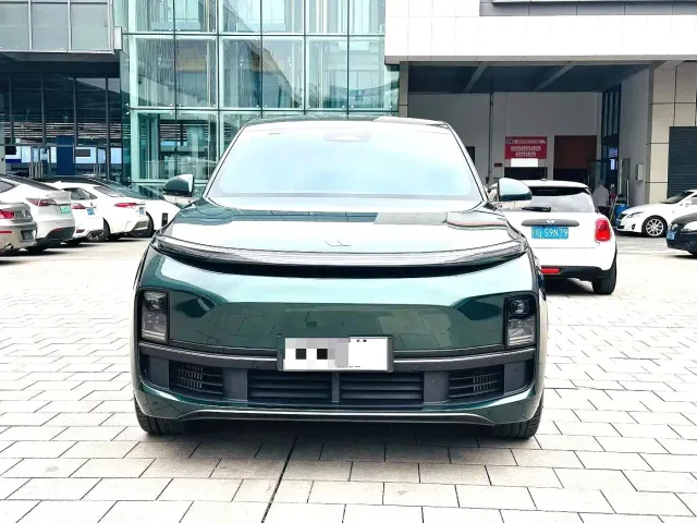 Li Auto L9 — Фото автомобиля 2