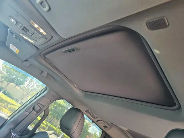 Toyota Granvia — Фото автомобиля 27
