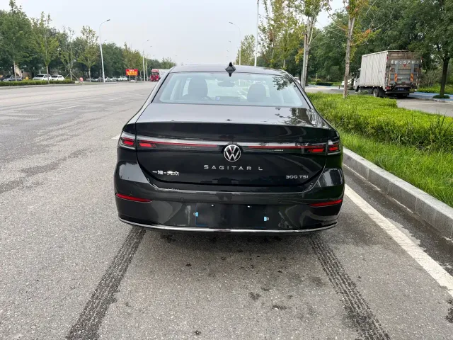 Volkswagen Sagitar — Фото автомобиля 18