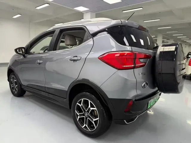 BYD Yuan Pro — Фото автомобиля 7