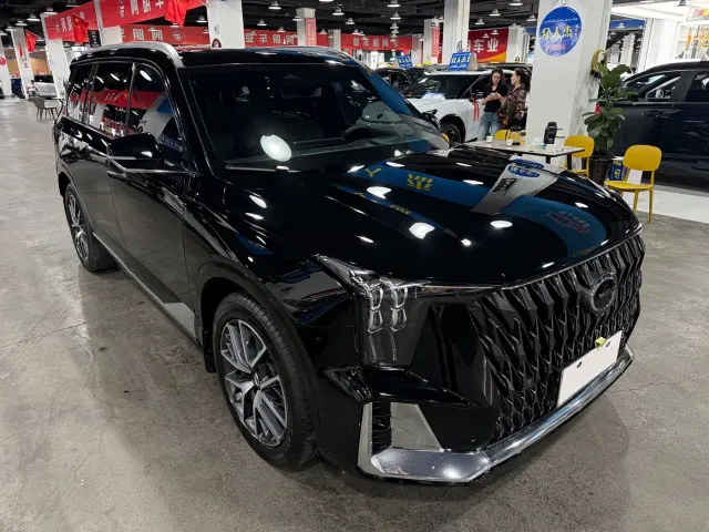 GAC Trumpchi GS8 — Фото автомобиля 3