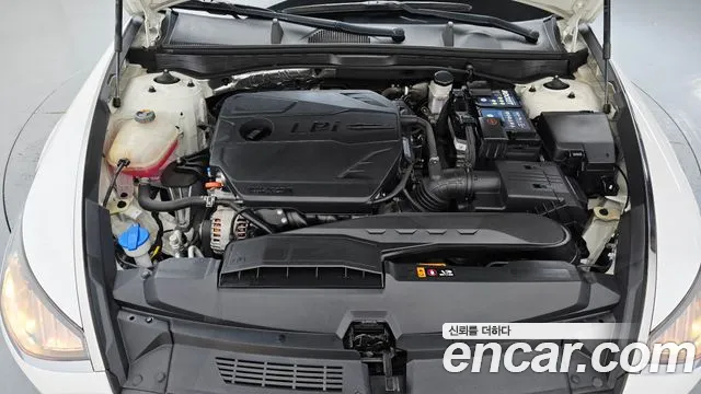 Hyundai Sonata Sonata (DN8) 2.0 LPG(Для проката) — Фото автомобиля 6