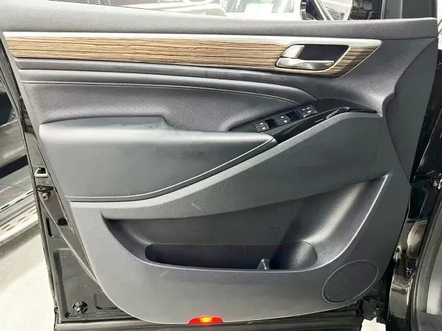 GAC Trumpchi M8 — Фото автомобиля 10