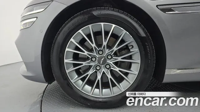 Genesis G80 RG3 — Фото автомобиля 5