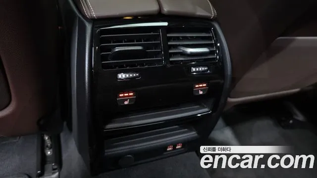 BMW 5 Series G30 — Фото автомобиля 24
