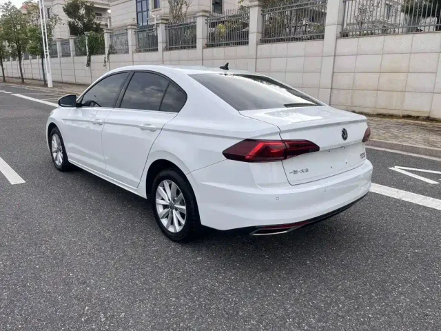 Volkswagen Bora — Фото автомобиля 7