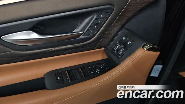 Toyota Alphard Generation 4 — Фото автомобиля 30