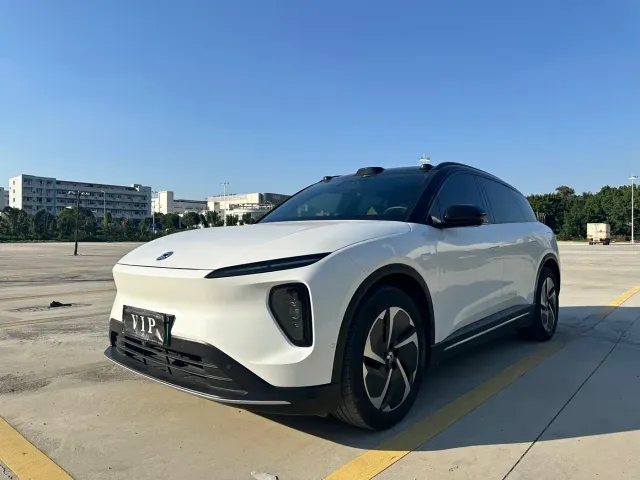 Nio ES6 — Фото автомобиля 3