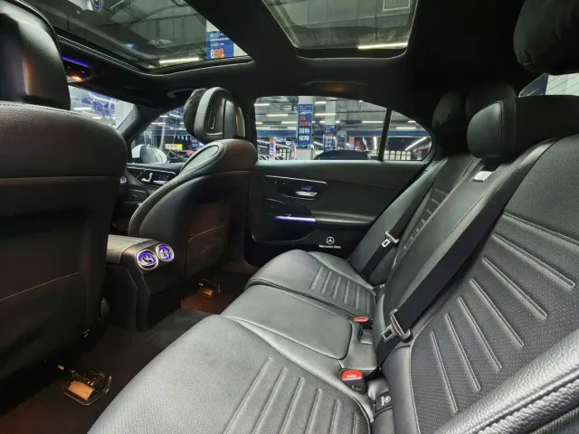 Mercedes-Benz C-Class — Фото автомобиля 6