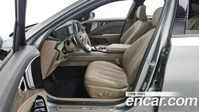 Kia K8 — Фото автомобиля 10