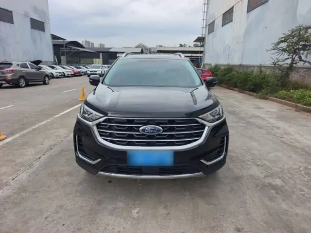 Ford Edge — Фото автомобиля 2