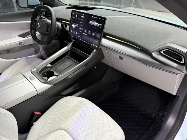 Arcfox Alpha S5 — Фото автомобиля 12