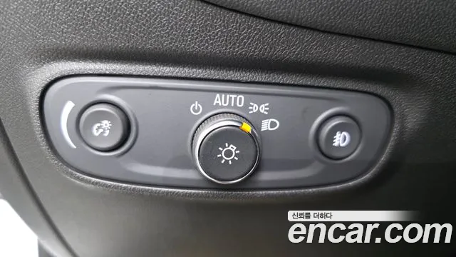 ChevroletGMDaewoo Equinox Новый Next Equinox 2WD Premier — Фото автомобиля 19