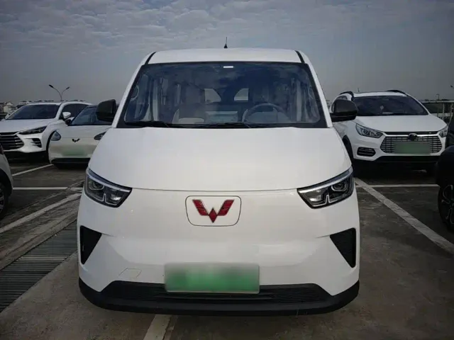 Wuling Yangguang — Фото автомобиля 2