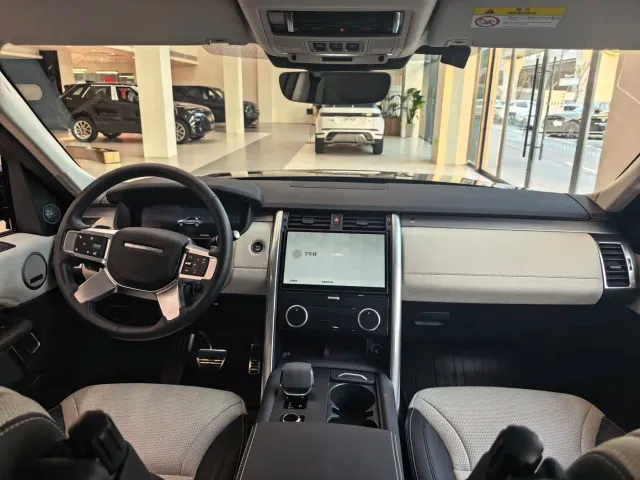 Land Rover Discovery — Фото автомобиля 8