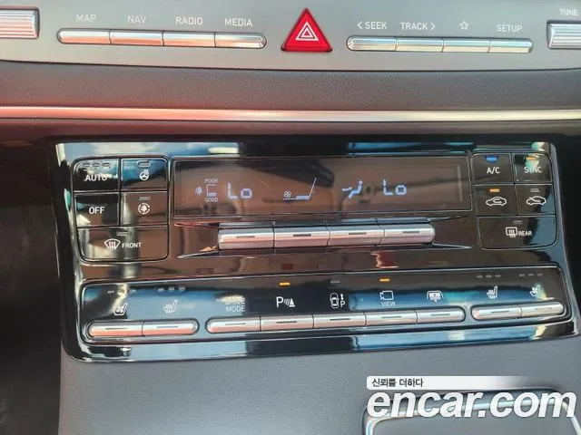 Hyundai Grandeur Grandeur (New) — Фото автомобиля 11