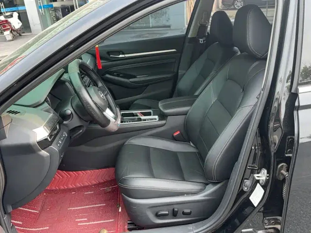 Nissan Teana — Фото автомобиля 10