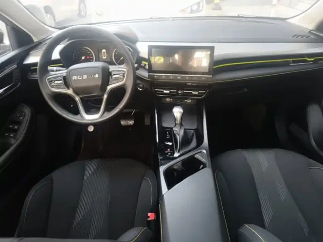 Roewe i5 — Фото автомобиля 9