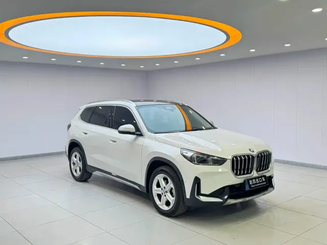 BMW X1 — Фото автомобиля 3