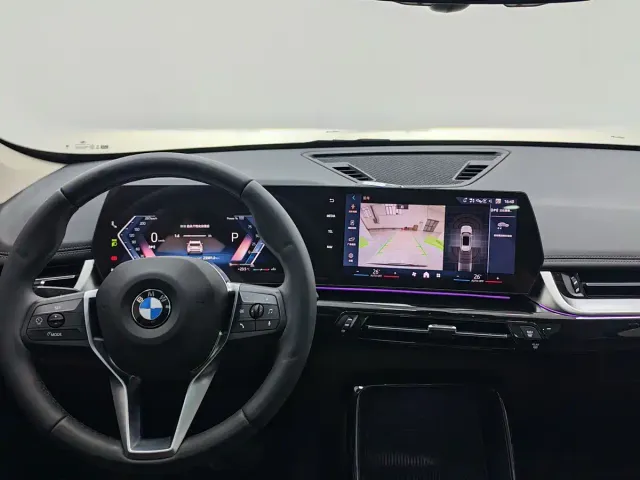 BMW X1 — Фото автомобиля 11