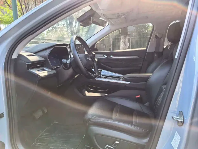 Geely Xingrui — Фото автомобиля 4