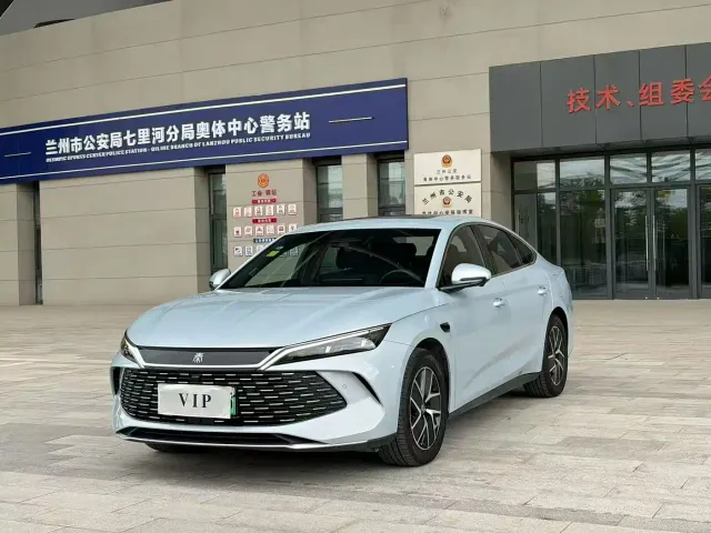 Фотография автомобиля — BYD Qin L