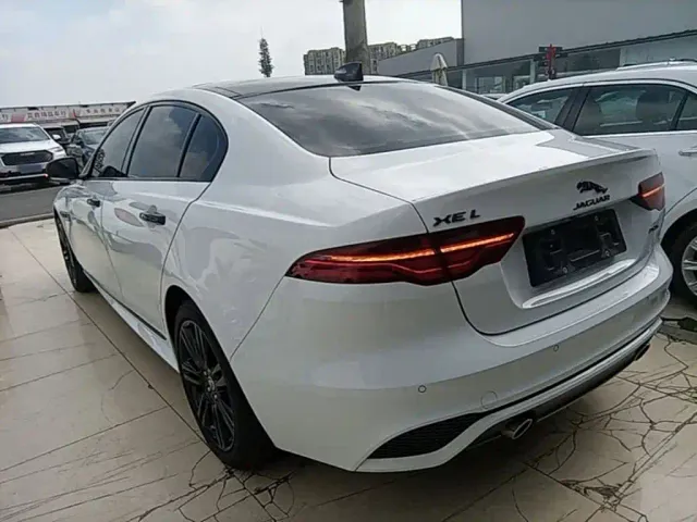 Jaguar XEL — Фото автомобиля 4
